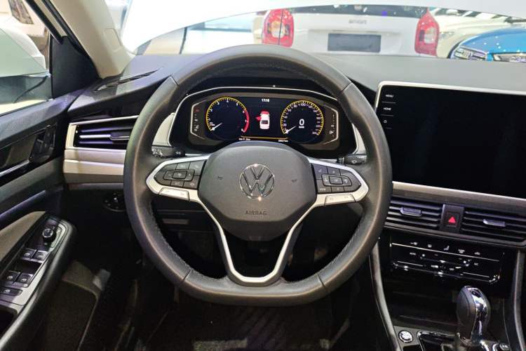Used Volkswagen Bora 2025 300TSI DSG Prestige Edition Steering Wheel