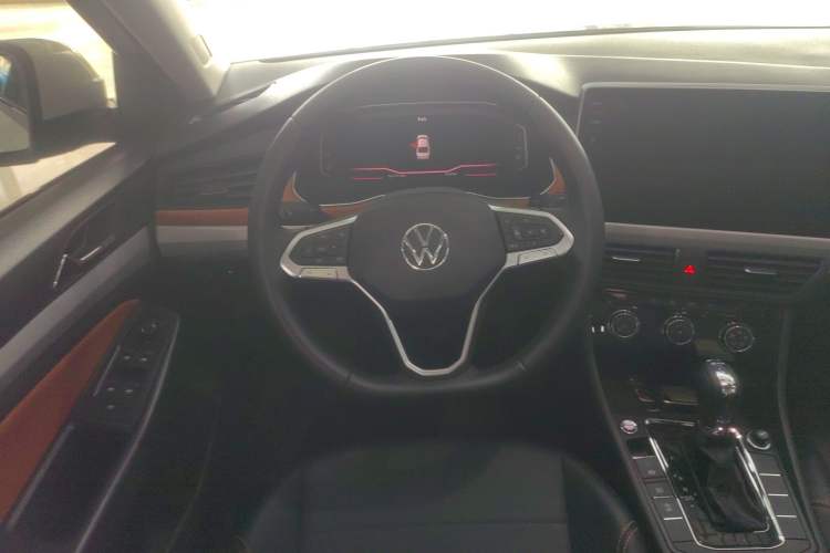 Used Volkswagen Bora 2025 200TSI DSG Enjoy PRO Edition Steering Wheel