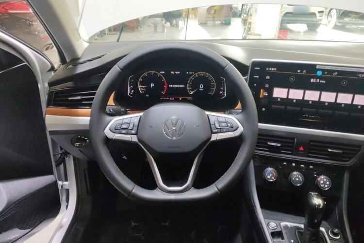 Used Volkswagen Bora 2025 Model, Facelifted 200TSI DSG Yuexing PRO Edition Steering Wheel