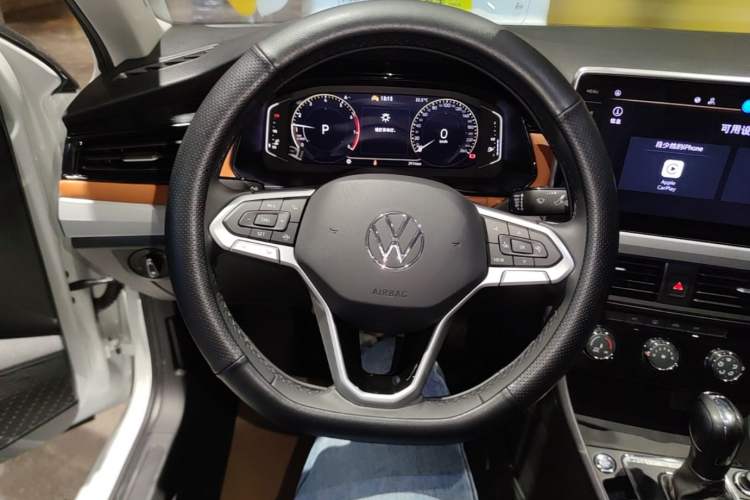 Used Volkswagen Bora 2025 Model, Facelifted 200TSI DSG Yuexing PRO Edition Steering Wheel
