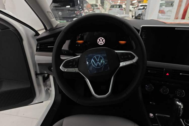 Used Volkswagen Bora 2025 Facelifted 200TSI DSG Yuexing Navigation Edition Steering Wheel