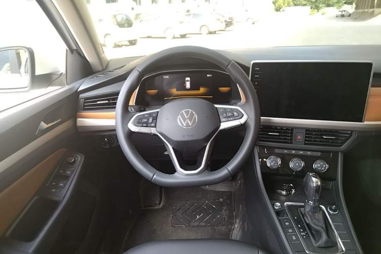 Used Volkswagen Bora 2025 200TSI DSG Enjoy Driving Navigation Edition Steering Wheel