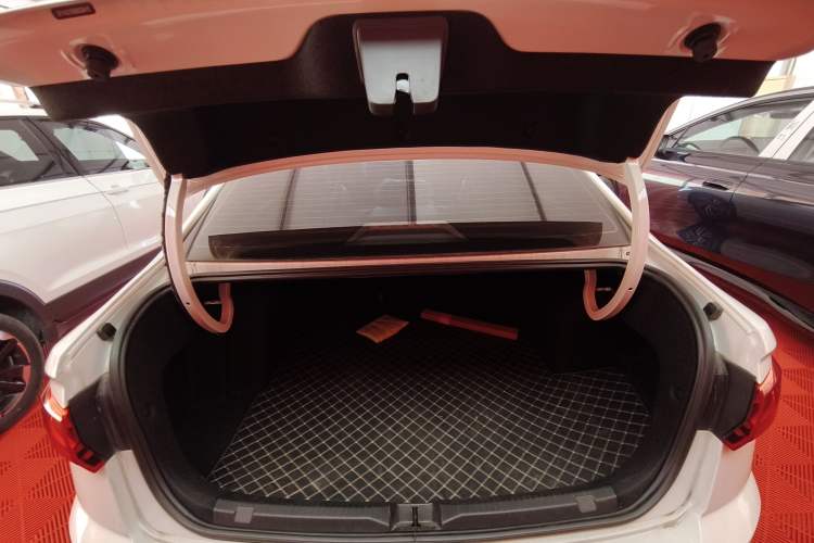 Used Volkswagen Bora 2025 Facelifted 200TSI DSG Yuexing Navigation Edition Trunk