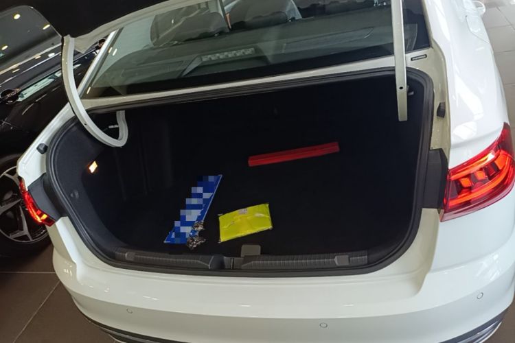 Used Volkswagen Bora 2025 Facelifted 200TSI DSG Yuexing Navigation Edition Trunk