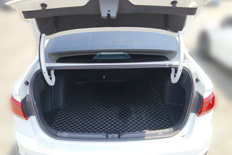 Used Volkswagen Bora 2025 Model, Facelifted 200TSI DSG Yuexing PRO Edition Trunk