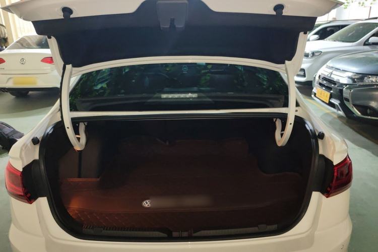 Used Volkswagen Bora 2025 Facelifted 200TSI DSG Yuexing Navigation Edition Trunk