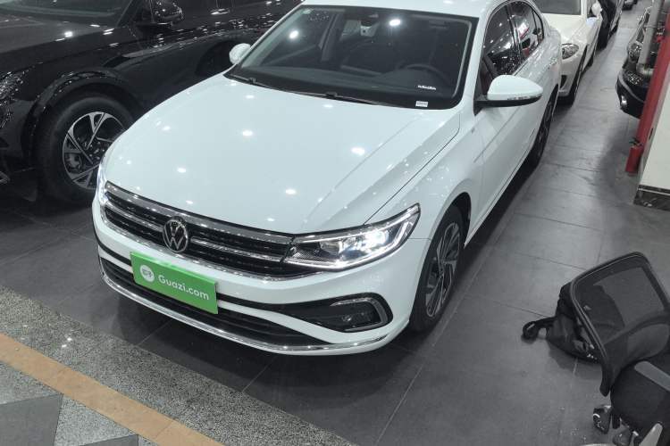 Used Volkswagen Bora 2025 300TSI DSG Prestige Edition Guazi used car, China used car export, Used car for sale, Used  cars, Cheapest cars for sale