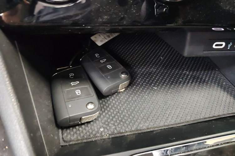 Used Volkswagen Bora 2025 Facelifted 200TSI DSG Yuexing Navigation Edition Vehicle Key