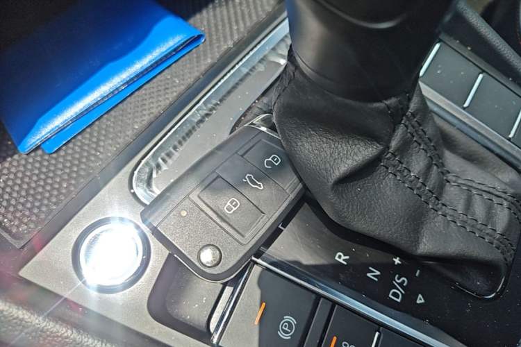 Used Volkswagen Bora 2025 Facelifted 200TSI DSG Yuexing Navigation Edition Vehicle Key