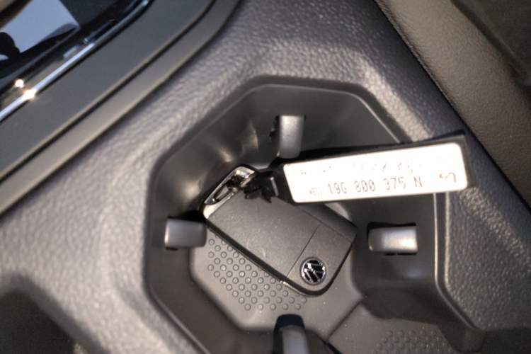 Used Volkswagen Bora 2025 Facelifted 200TSI DSG Yuexing Navigation Edition Vehicle Key