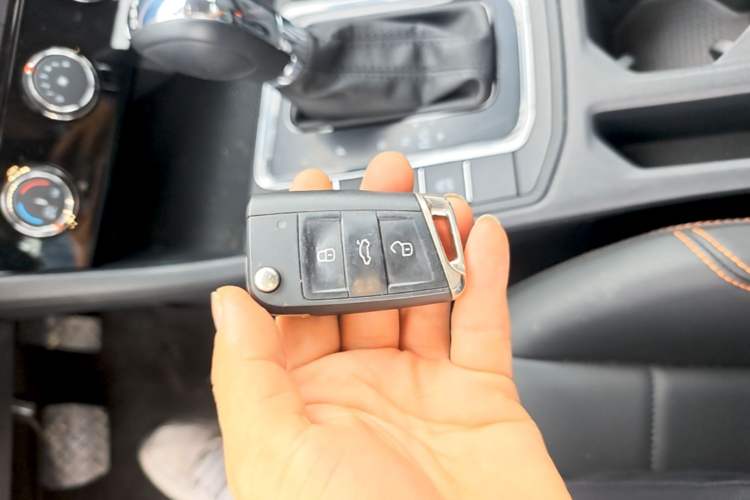 Used Volkswagen Bora 2025 200TSI DSG Enjoy Driving Navigation Edition Vehicle Key