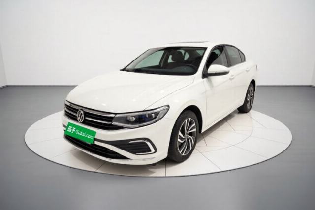 Volkswagen Bora 2025 200TSI DSG Enjoy Driving Navigation Edition usado
