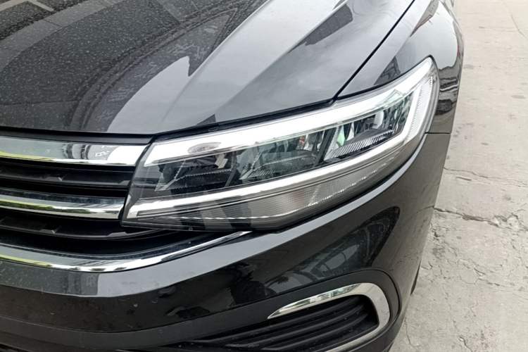 Used Volkswagen Bora 2026 200TSI DSG Yuexing Navigation Edition Left Front Headlight
