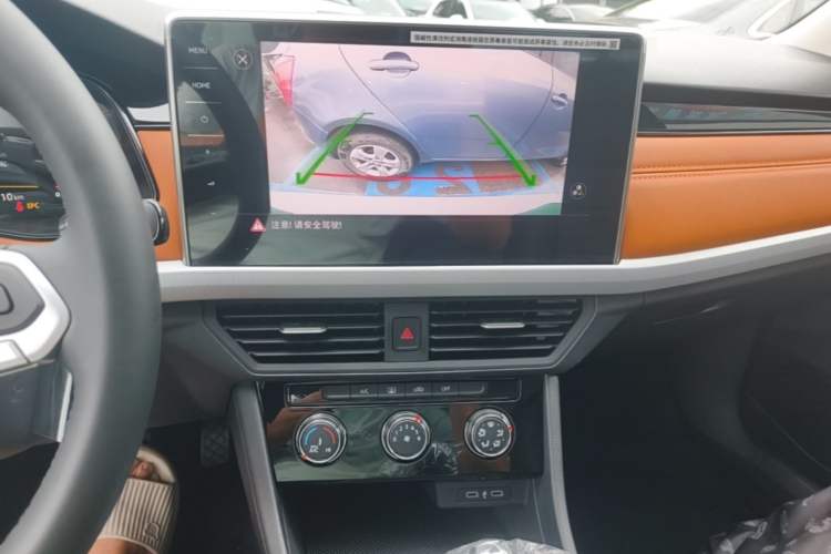 Used Volkswagen Bora 2026 200TSI DSG Yuexing Navigation Edition Audio And AC Panel