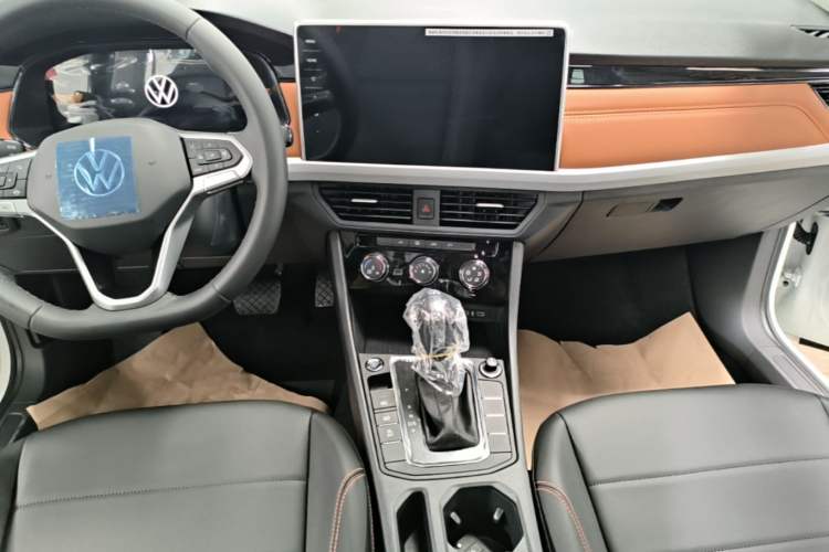 Used Volkswagen Bora 2026 200TSI DSG Yuexing Navigation Edition Audio And AC Panel