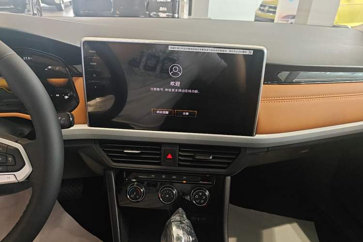 Used Volkswagen Bora 2026 200TSI DSG Yuexing Navigation Edition Audio And AC Panel