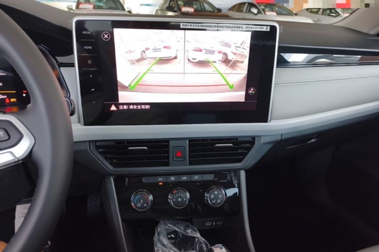 Used Volkswagen Bora 2026 200TSI DSG Yuexing Navigation Edition Audio And AC Panel
