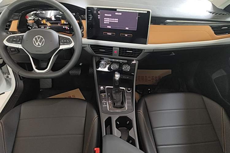 Used Volkswagen Bora 2026 200TSI DSG Yuexing Navigation Edition Audio And AC Panel