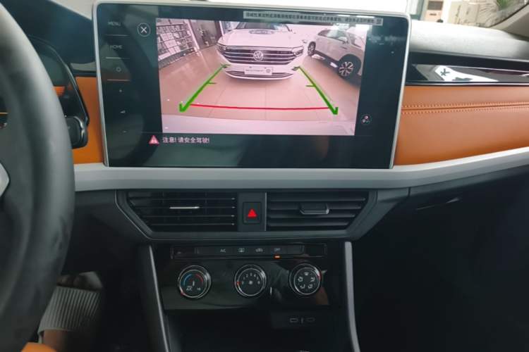 Used Volkswagen Bora 2026 200TSI DSG Yuexing Navigation Edition Audio And AC Panel