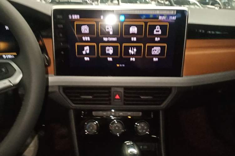 Used Volkswagen Bora 2026 200TSI DSG Yuexing Navigation Edition Audio And AC Panel