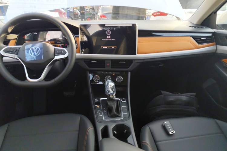 Used Volkswagen Bora 2026 200TSI DSG Yuexing PRO Edition Audio And AC Panel