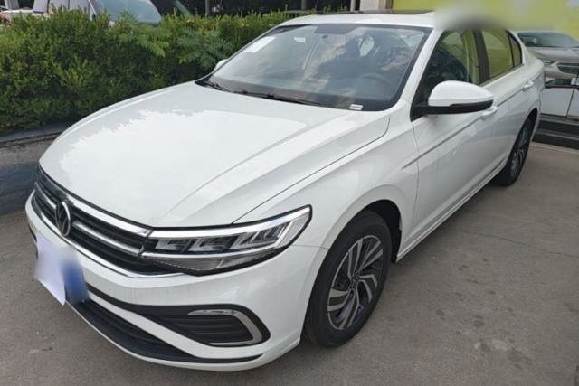 Ojetý Volkswagen Bora 2026 200TSI DSG Yuexing Navigation Edition