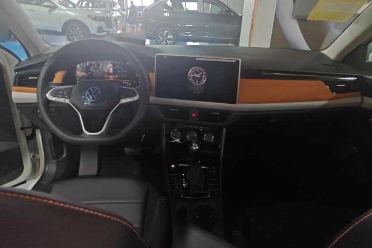 Used Volkswagen Bora 2026 200TSI DSG Yuexing Navigation Edition Center Console
