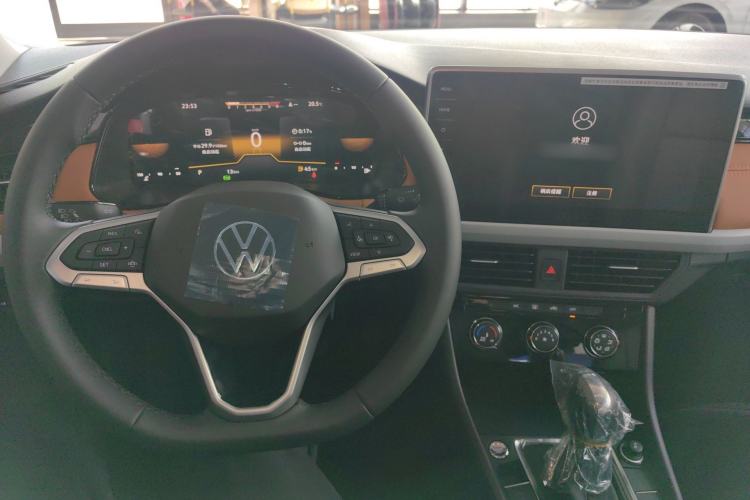 Used Volkswagen Bora 2026 200TSI DSG Yuexing Navigation Edition Center Console