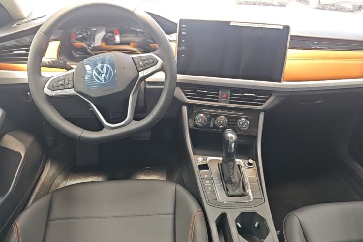 Used Volkswagen Bora 2026 200TSI DSG Yuexing Navigation Edition Center Console