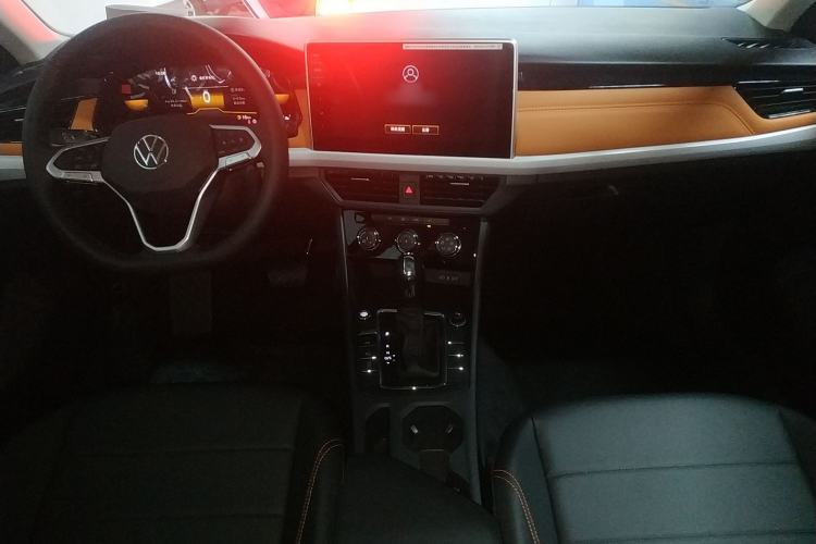 Used Volkswagen Bora 2026 200TSI DSG Yuexing Navigation Edition Center Console