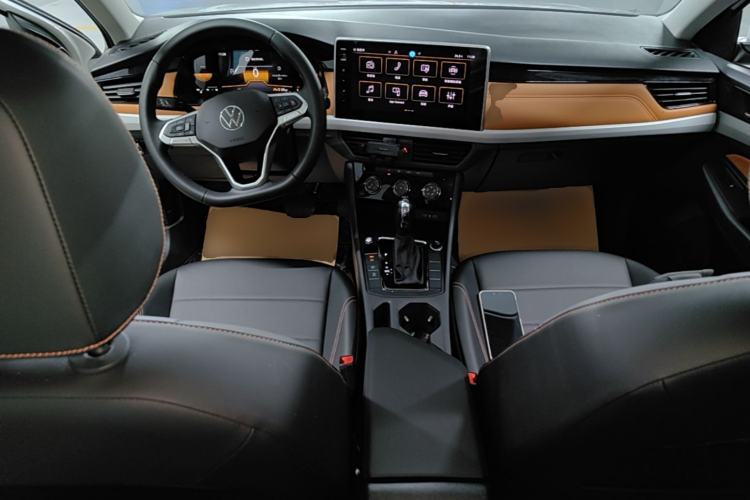 Used Volkswagen Bora 2026 200TSI DSG Yuexing PRO Edition Center Console