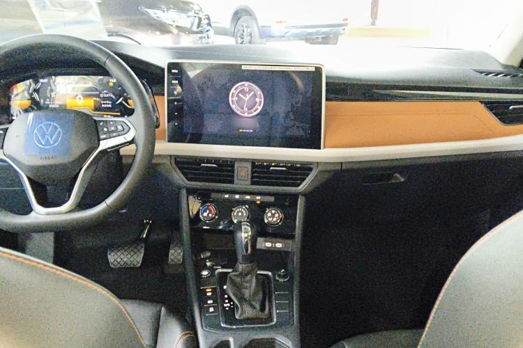 Used Volkswagen Bora 2026 200TSI DSG Yuexing Navigation Edition Center Console