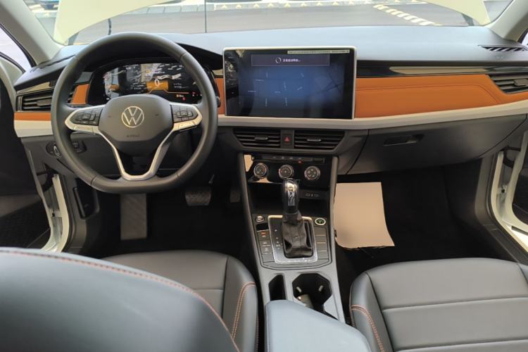 Used Volkswagen Bora 2026 200TSI DSG Yuexing Navigation Edition Center Console