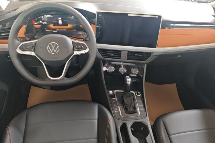 Used Volkswagen Bora 2026 200TSI DSG Yuexing Navigation Edition Center Console