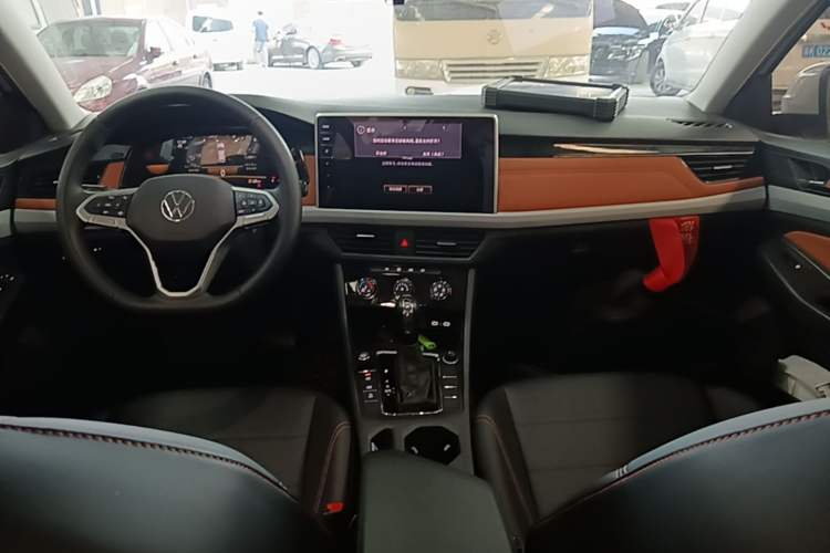 Used Volkswagen Bora 2026 200TSI DSG Yuexing Navigation Edition Center Console