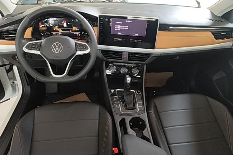 Used Volkswagen Bora 2026 200TSI DSG Yuexing Navigation Edition Center Console
