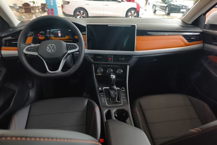 Used Volkswagen Bora 2026 200TSI DSG Yuexing Navigation Edition Center Console