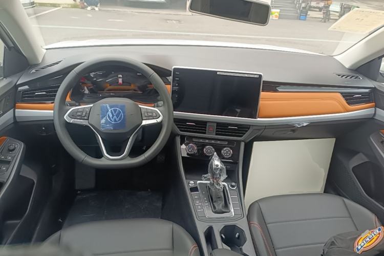 Used Volkswagen Bora 2026 200TSI DSG Yuexing Navigation Edition Center Console
