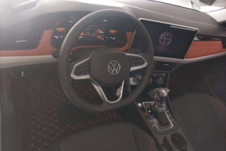 Used Volkswagen Bora 2026 200TSI DSG Yuexing Navigation Edition Center Console