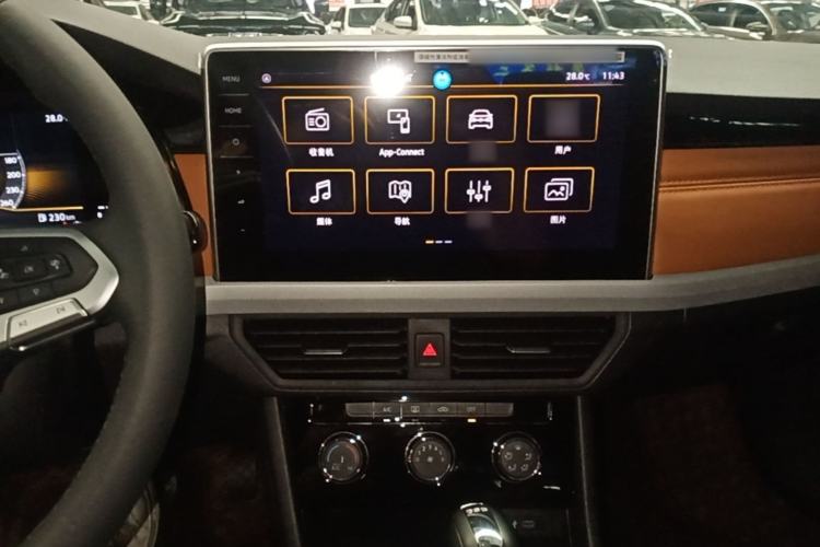 Used Volkswagen Bora 2026 200TSI DSG Yuexing Navigation Edition Center Console