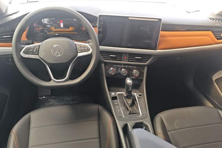 Used Volkswagen Bora 2026 200TSI DSG Yuexing Navigation Edition Center Console