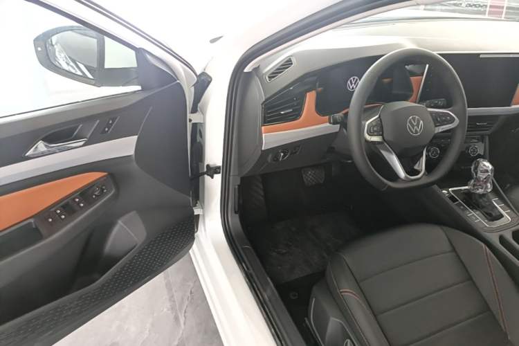 Used Volkswagen Bora 2026 200TSI DSG Yuexing Navigation Edition Driver Seat