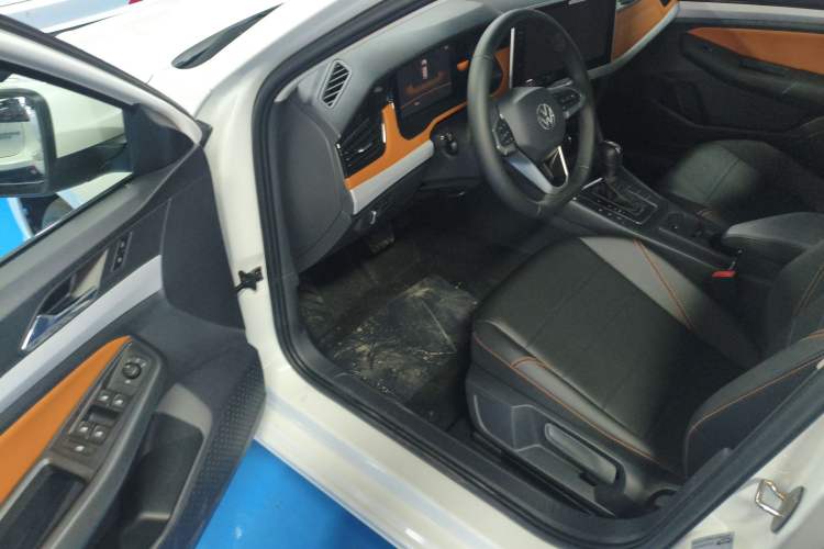 Used Volkswagen Bora 2026 200TSI DSG Yuexing Navigation Edition Driver Seat