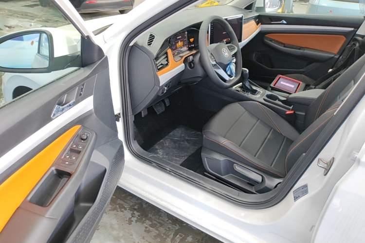 Used Volkswagen Bora 2026 200TSI DSG Yuexing Navigation Edition Driver Seat