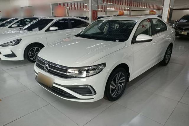 Ojetý Volkswagen Bora 2026 200TSI DSG Yuexing Navigation Edition
