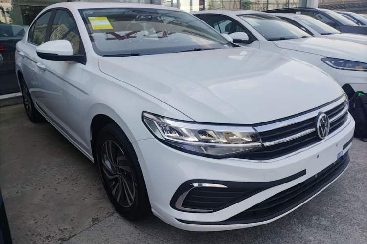 Used Volkswagen Bora 2026 200TSI DSG Yuexing Navigation Edition Front Right 45 Deg