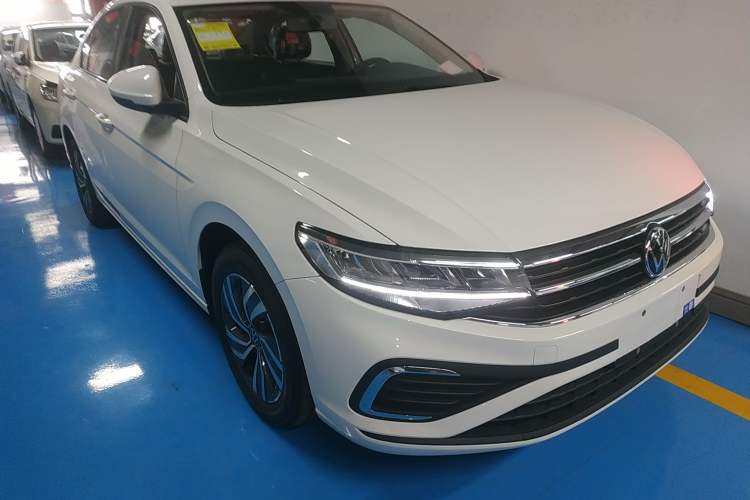 Used Volkswagen Bora 2026 200TSI DSG Yuexing Navigation Edition Front Right 45 Deg