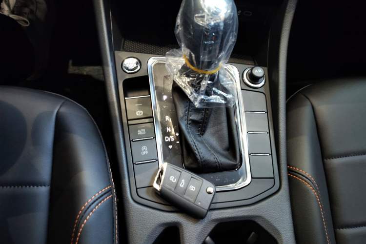 Used Volkswagen Bora 2026 200TSI DSG Yuexing Navigation Edition Gear Lever