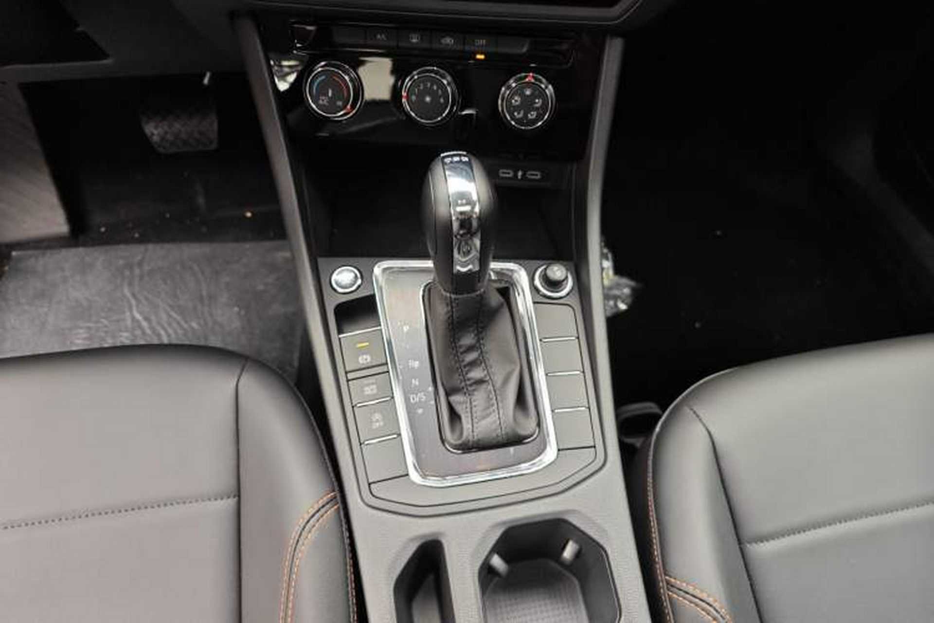 Used Volkswagen Bora 2026 200TSI DSG Yuexing Navigation Edition Gear Lever