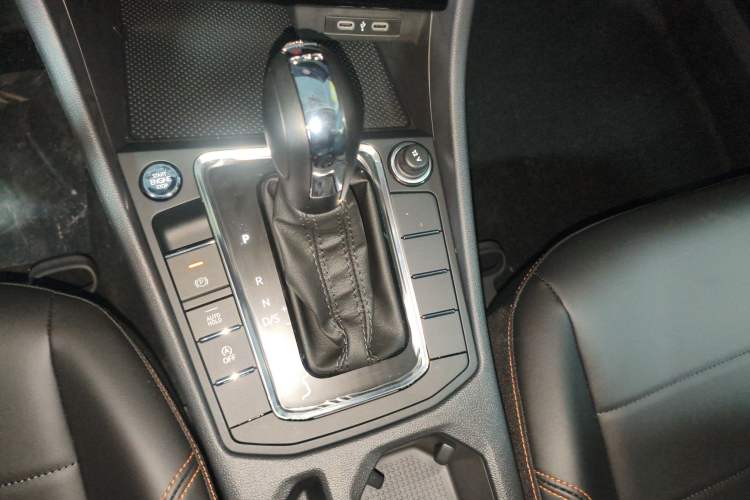 Used Volkswagen Bora 2026 200TSI DSG Yuexing Navigation Edition Gear Lever